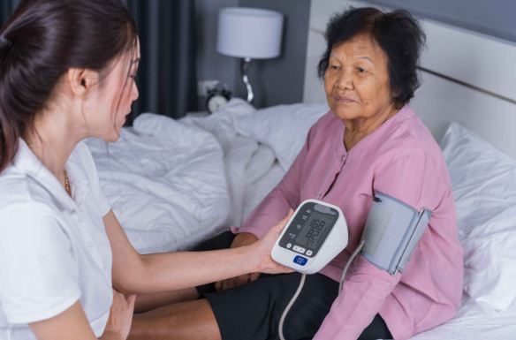 实例理会晚年性高血压的临床特性与治疗计策