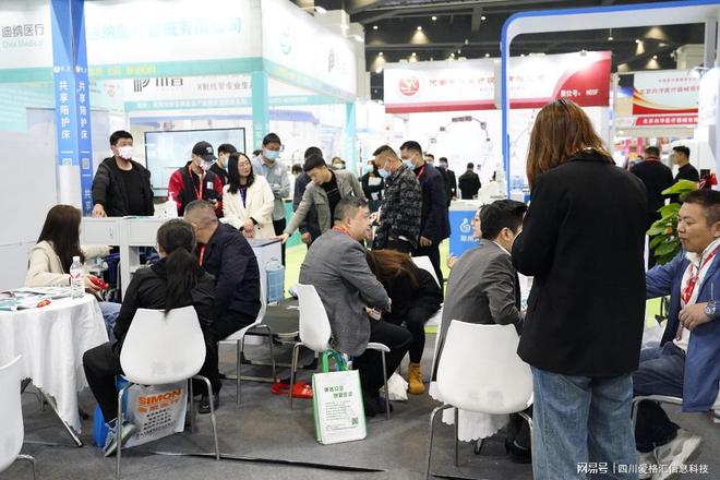 郑州医疗器械展览会开幕 共享医疗产业引关注